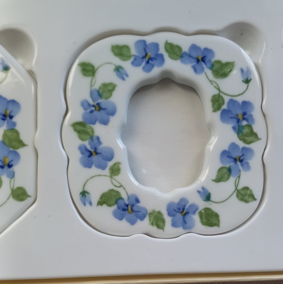 VINTAGE NWT ANDREA BY SADAK PORCELAIN FRAMES - Picture 5 of 6